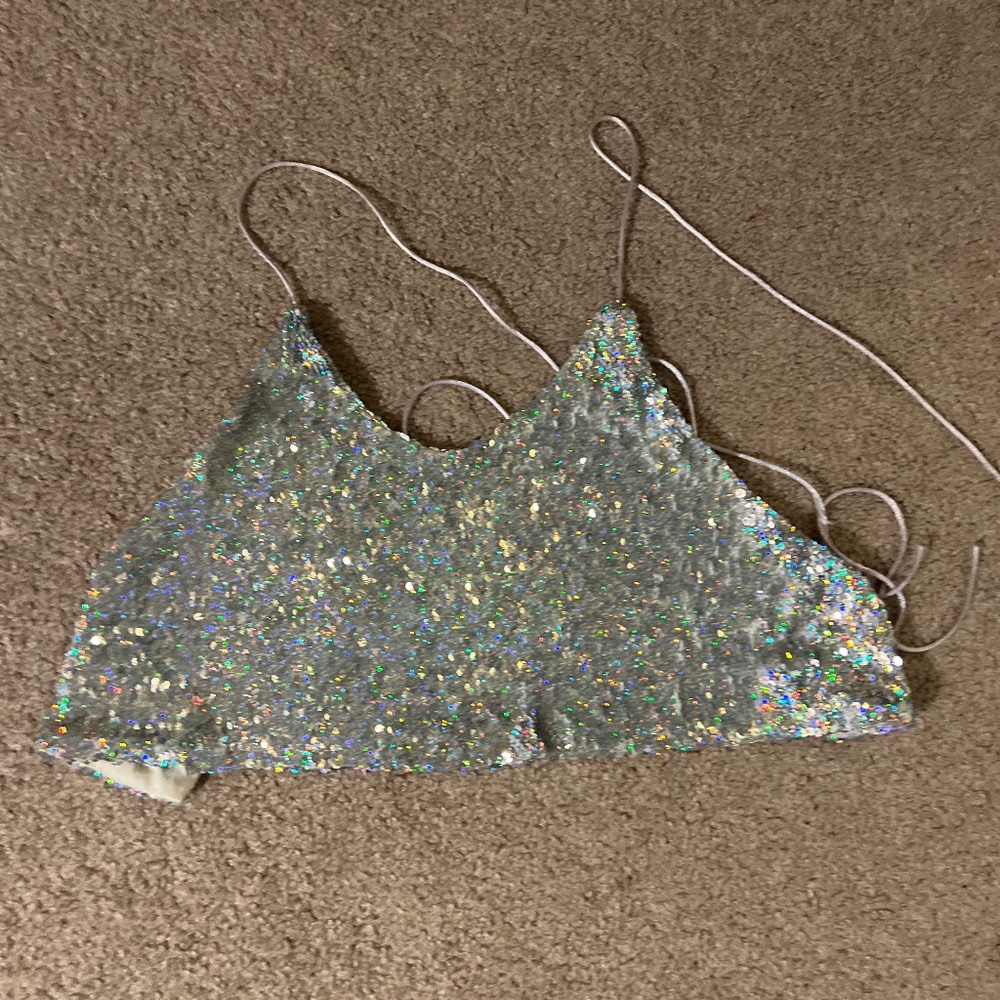 Holographic top